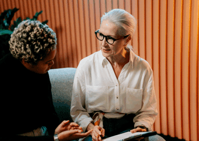 Loi Seniors & CSE : Le guide synthétique pour accompagner les salariés “expérimentés” en 2026